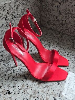 Fashion Nova Red Open-Toe Stiletto Sandals with Ankle Strap